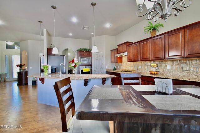 746 GOLD BEACH Drive, Canutillo, TX 79835