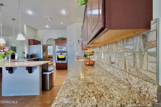 746 GOLD BEACH Drive, Canutillo, TX 79835