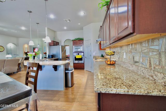746 GOLD BEACH Drive, Canutillo, TX 79835