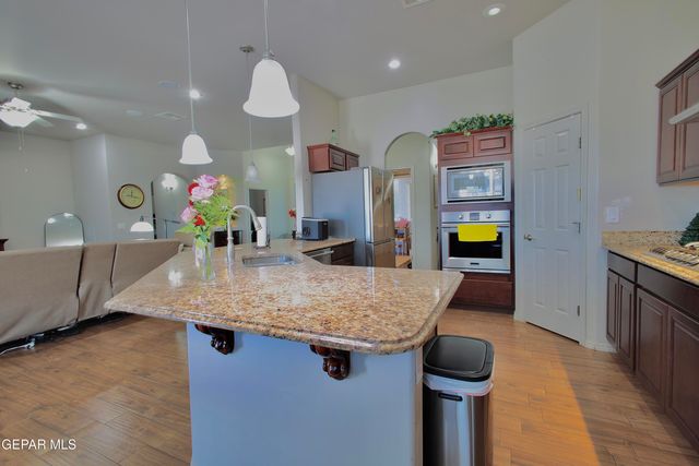 746 GOLD BEACH Drive, Canutillo, TX 79835