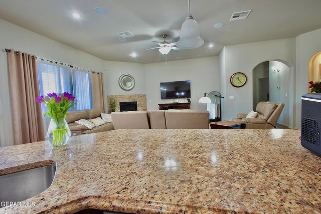 746 GOLD BEACH Drive, Canutillo, TX 79835