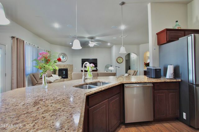 746 GOLD BEACH Drive, Canutillo, TX 79835