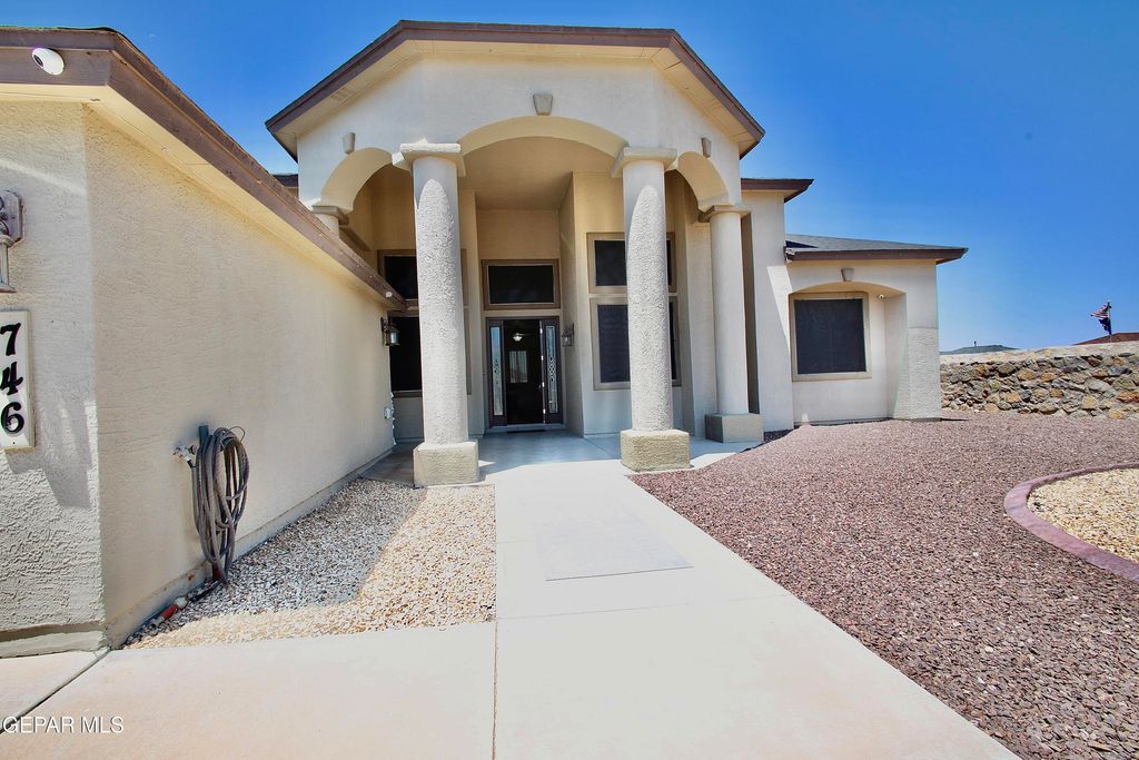 746 GOLD BEACH Drive, Canutillo, TX 79835