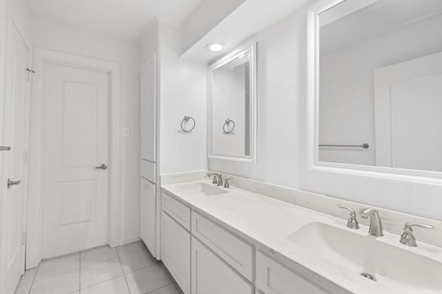 9222 New Forest Road, Spring, TX 77379