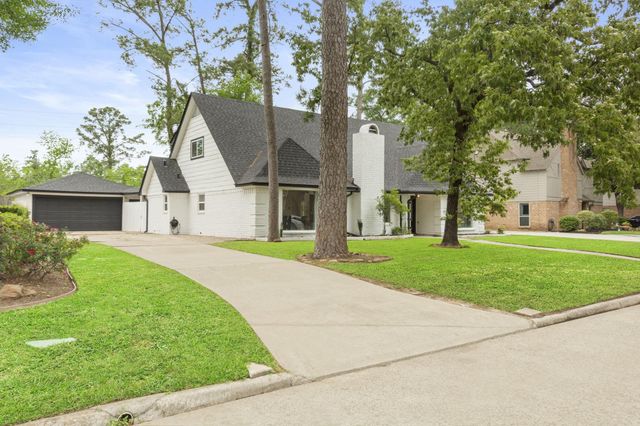 9222 New Forest Road, Spring, TX 77379