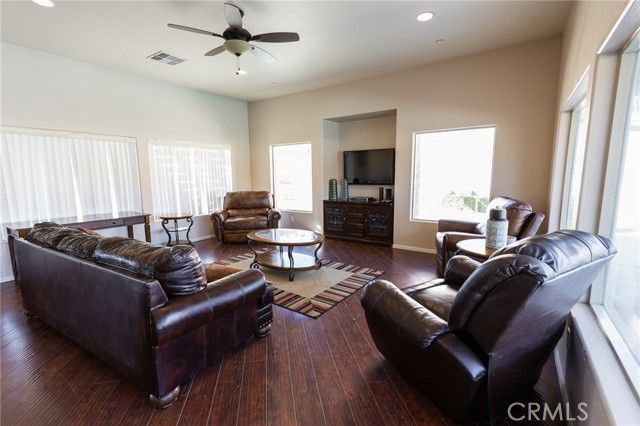 14176 Kiowa, Apple Valley, CA 92307