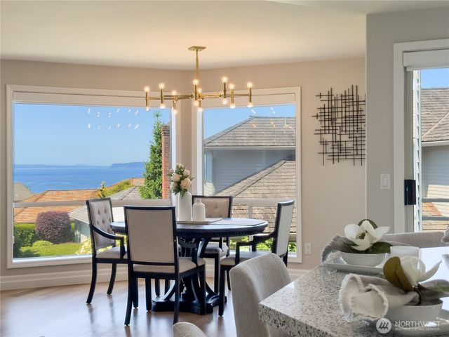 1621 Edgemoor Lane, Everett, WA 98203