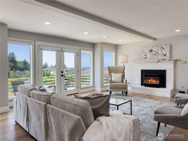 1621 Edgemoor Lane, Everett, WA 98203