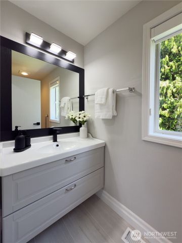 1621 Edgemoor Lane, Everett, WA 98203