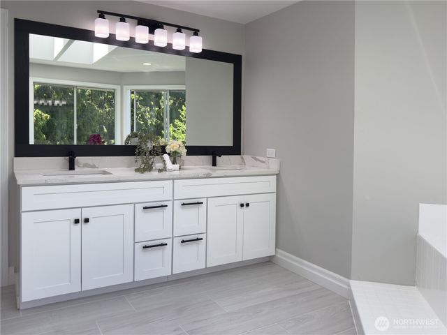 1621 Edgemoor Lane, Everett, WA 98203