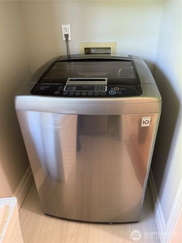 1621 Edgemoor Lane, Everett, WA 98203