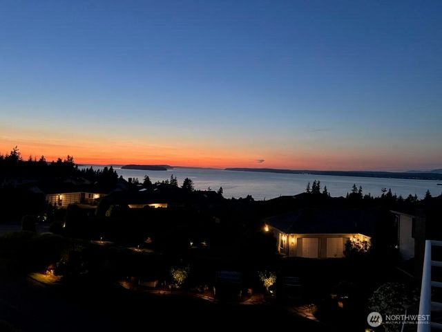 1621 Edgemoor Lane, Everett, WA 98203