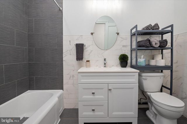 5229 AL JONES DR, Shady Side, MD 20764