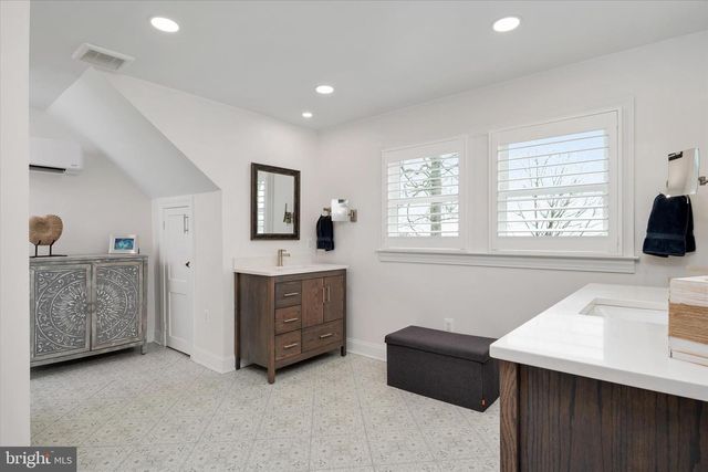 5229 AL JONES DR, Shady Side, MD 20764