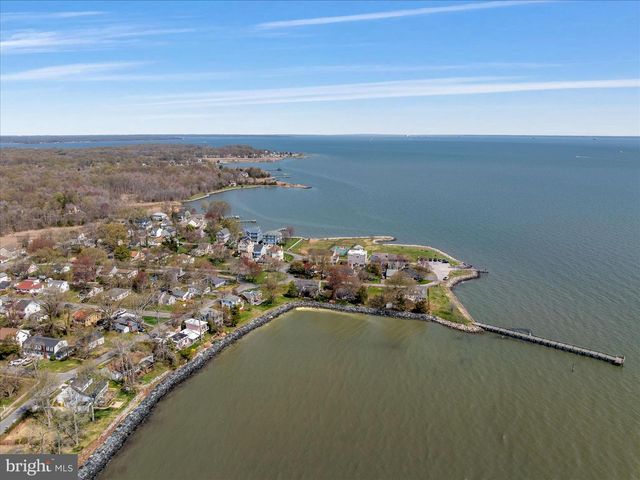 5229 AL JONES DR, Shady Side, MD 20764