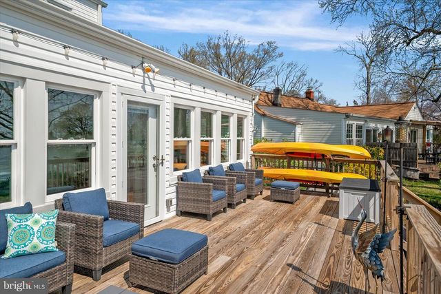 5229 AL JONES DR, Shady Side, MD 20764