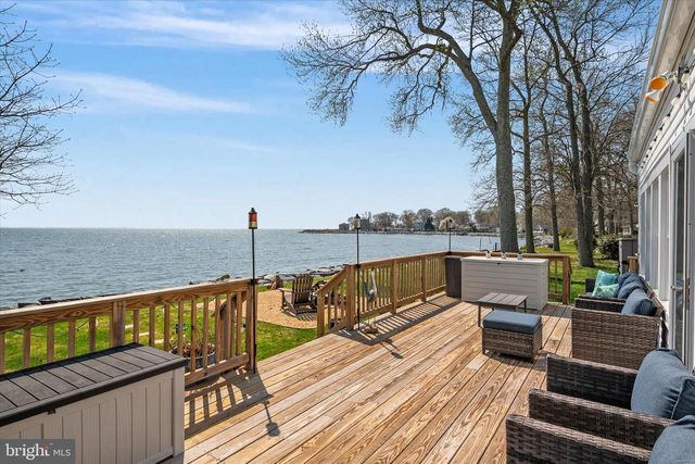 5229 AL JONES DR, Shady Side, MD 20764