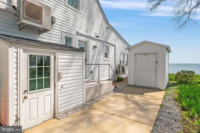 5229 AL JONES DR, Shady Side, MD 20764