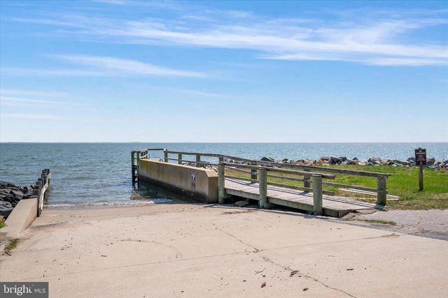 5229 AL JONES DR, Shady Side, MD 20764