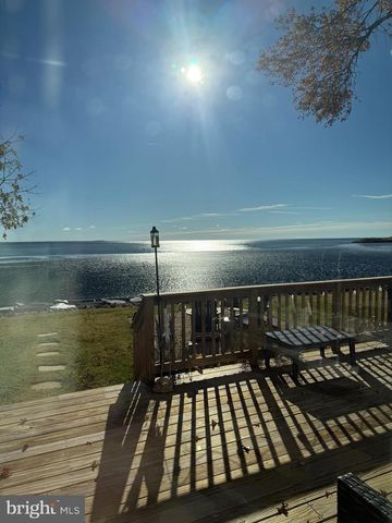 5229 AL JONES DR, Shady Side, MD 20764