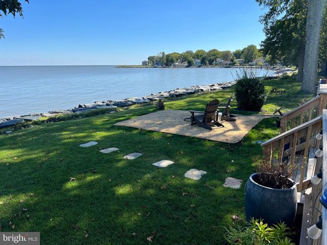 5229 AL JONES DR, Shady Side, MD 20764