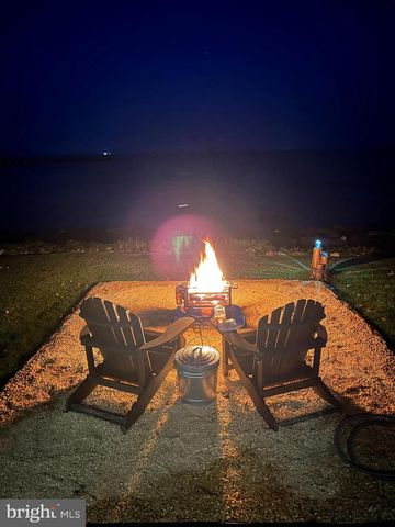 5229 AL JONES DR, Shady Side, MD 20764