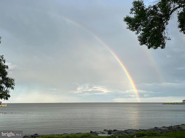 5229 AL JONES DR, Shady Side, MD 20764