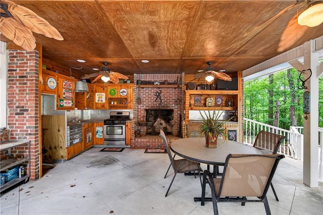 2404 Corinth Poseyville Road, Bremen, GA 30110