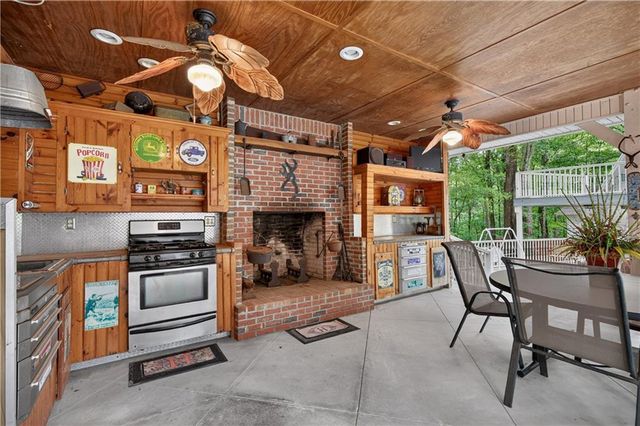 2404 Corinth Poseyville Road, Bremen, GA 30110
