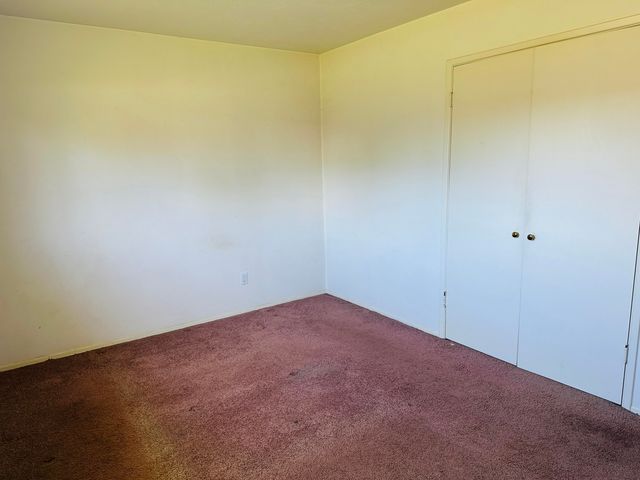 1755 S Peach Street, Medford, OR 97501