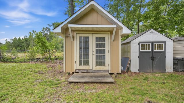 7807 Hixson Pike, Hixson, TN 37343