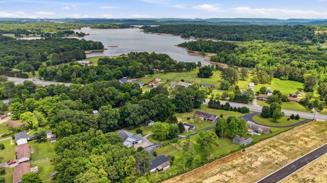 7807 Hixson Pike, Hixson, TN 37343