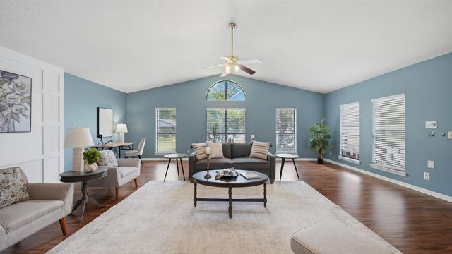 7807 Hixson Pike, Hixson, TN 37343