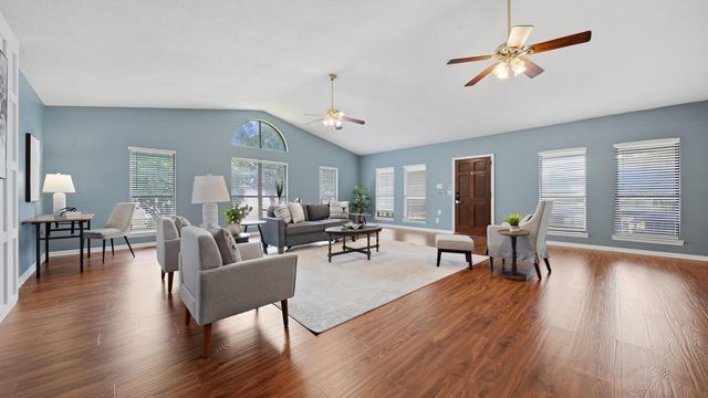 7807 Hixson Pike, Hixson, TN 37343
