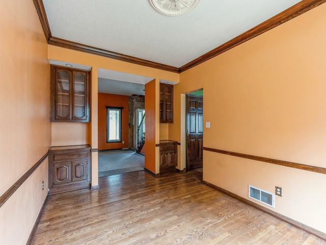 2085 Country Club Boulevard, Clive, IA 50325