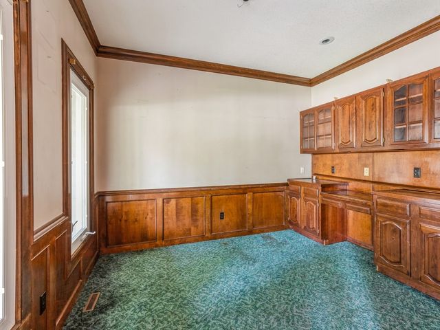 2085 Country Club Boulevard, Clive, IA 50325