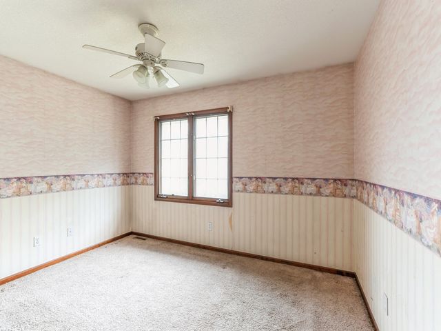 2085 Country Club Boulevard, Clive, IA 50325