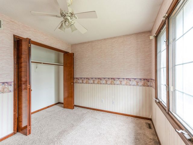 2085 Country Club Boulevard, Clive, IA 50325