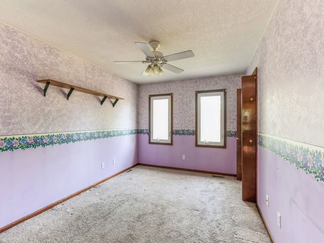 2085 Country Club Boulevard, Clive, IA 50325