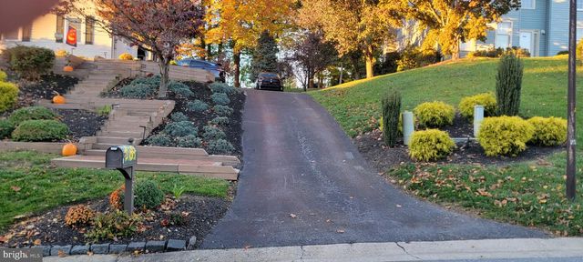 58 WILLOW CREEK LN, Newark, DE 19711