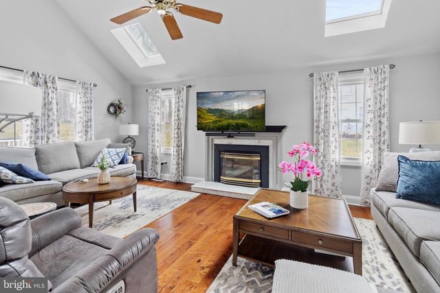 58 WILLOW CREEK LN, Newark, DE 19711