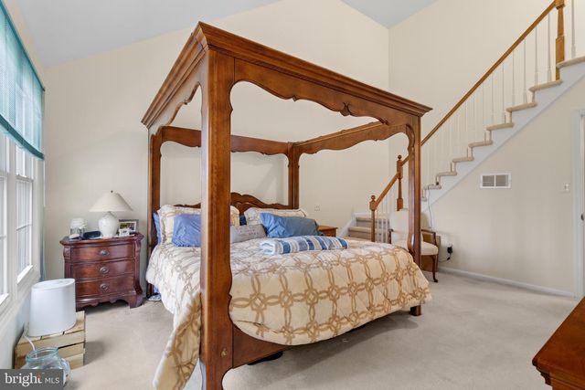 58 WILLOW CREEK LN, Newark, DE 19711