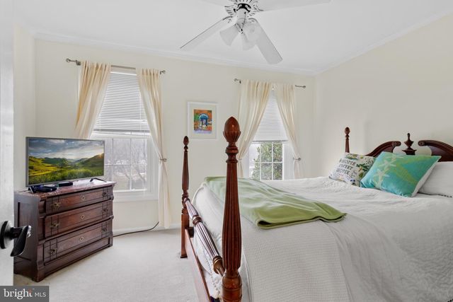 58 WILLOW CREEK LN, Newark, DE 19711