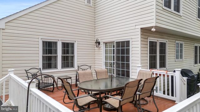 58 WILLOW CREEK LN, Newark, DE 19711