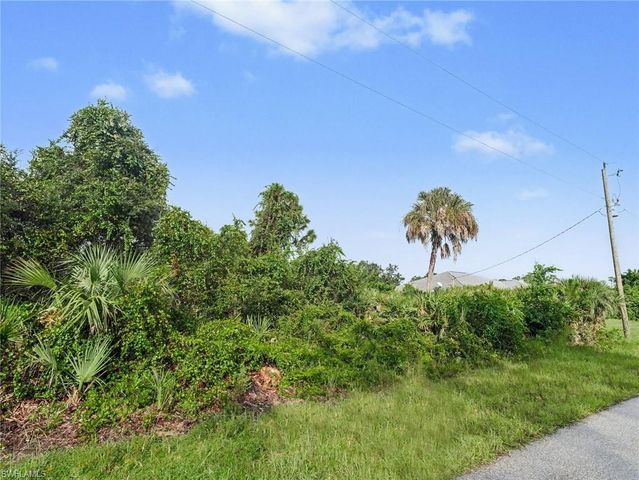 San Maria CIR, North Port, FL 34286