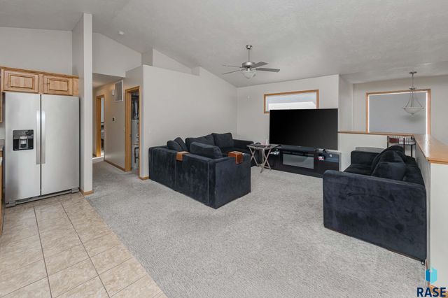 8602 W Lavern Wipf St Street 2, Sioux Falls, SD 57106