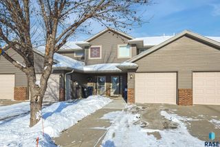 8602 W Lavern Wipf St Street 2, Sioux Falls, SD 57106
