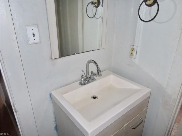 126 Channing AVE, Portsmouth, VA 23702