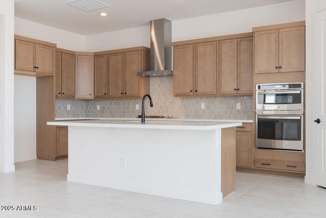 2139 E Mill Road, San Tan Valley, AZ 85140