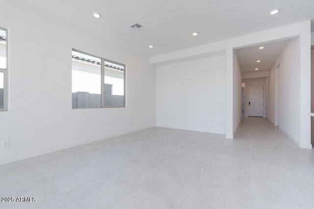 2139 E Mill Road, San Tan Valley, AZ 85140